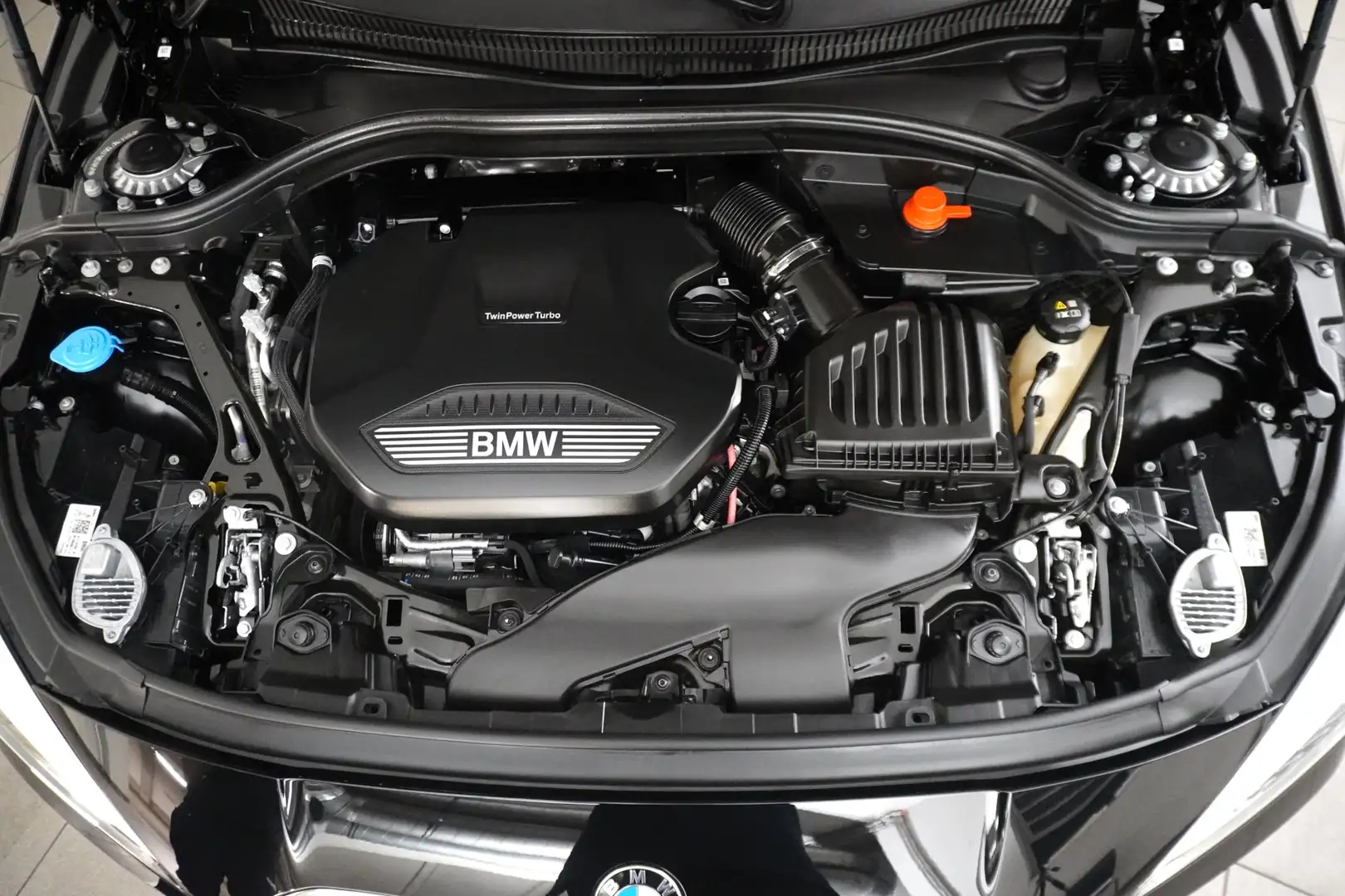 BMW 116 116d Schwarz - 2