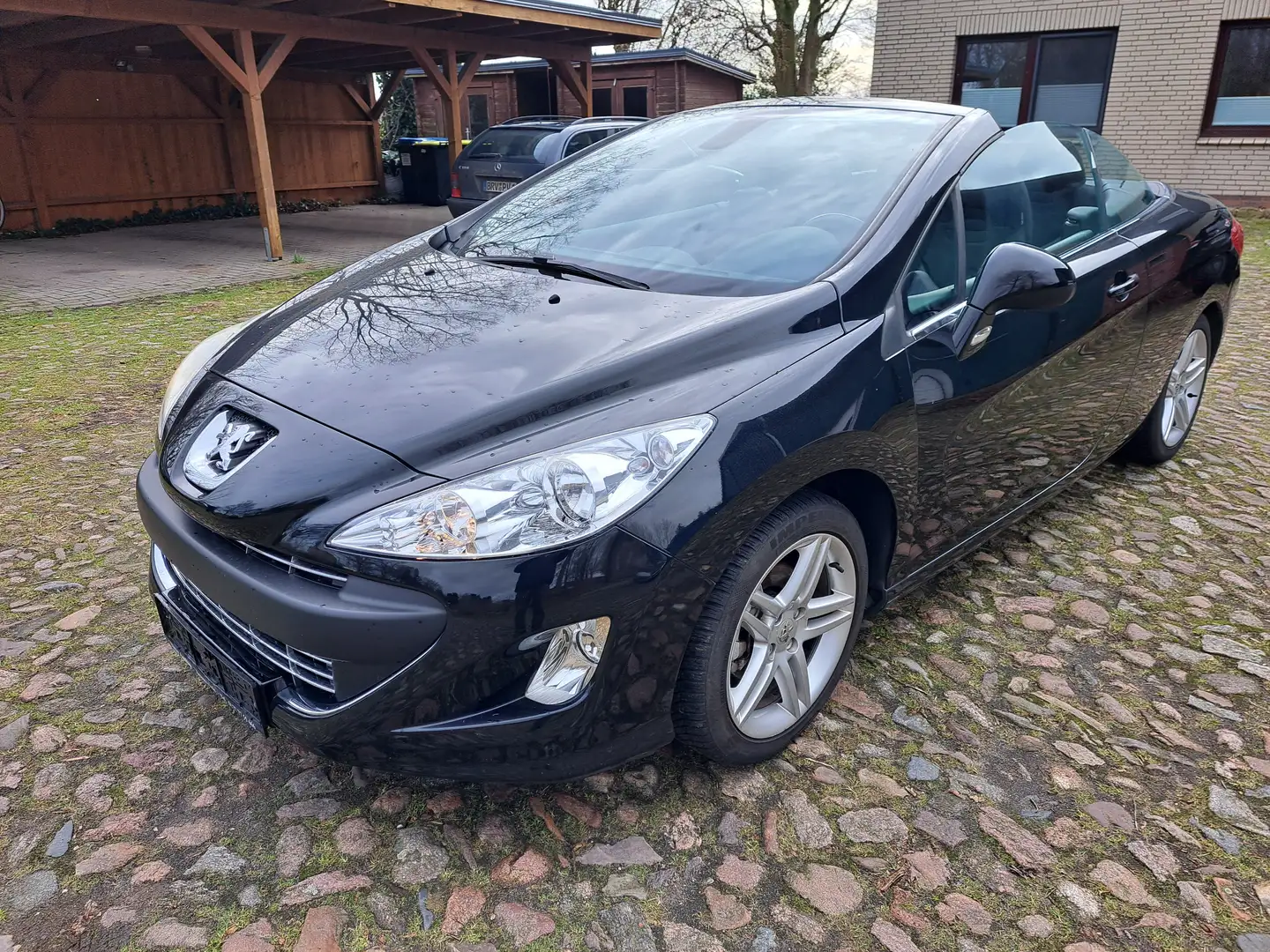 Peugeot 308 CC Premium mit Alu und AHK Schwarz - 1