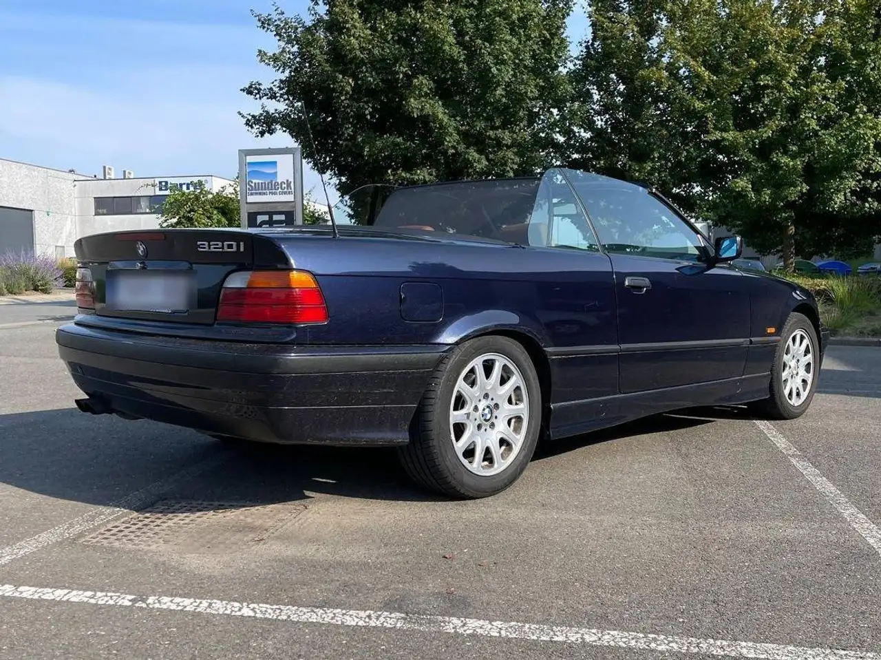 BMW 320i Magritte, foto 2