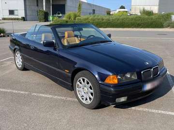 320i Magritte