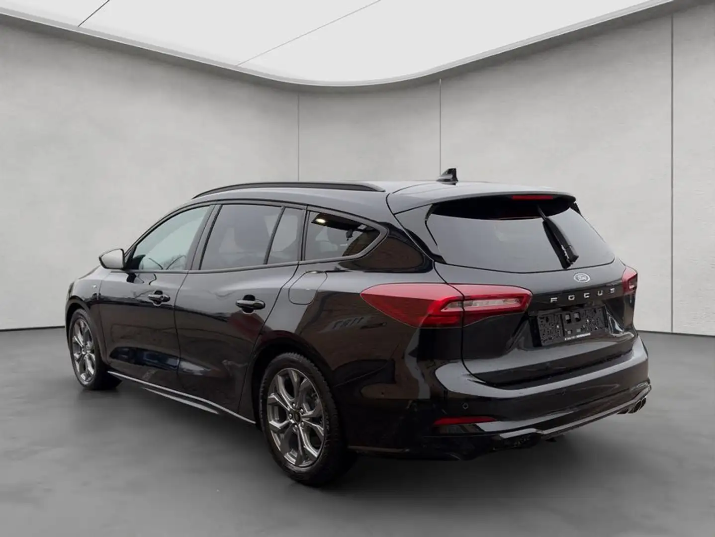 Ford Focus Turnier 1.5 EcoBlue Start-Stopp-System Aut. Noir - 2