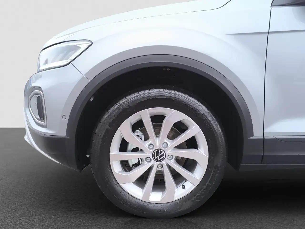 Volkswagen T-Roc 1.5 TSI DSG Life 4-J-G AHK RFK 12
