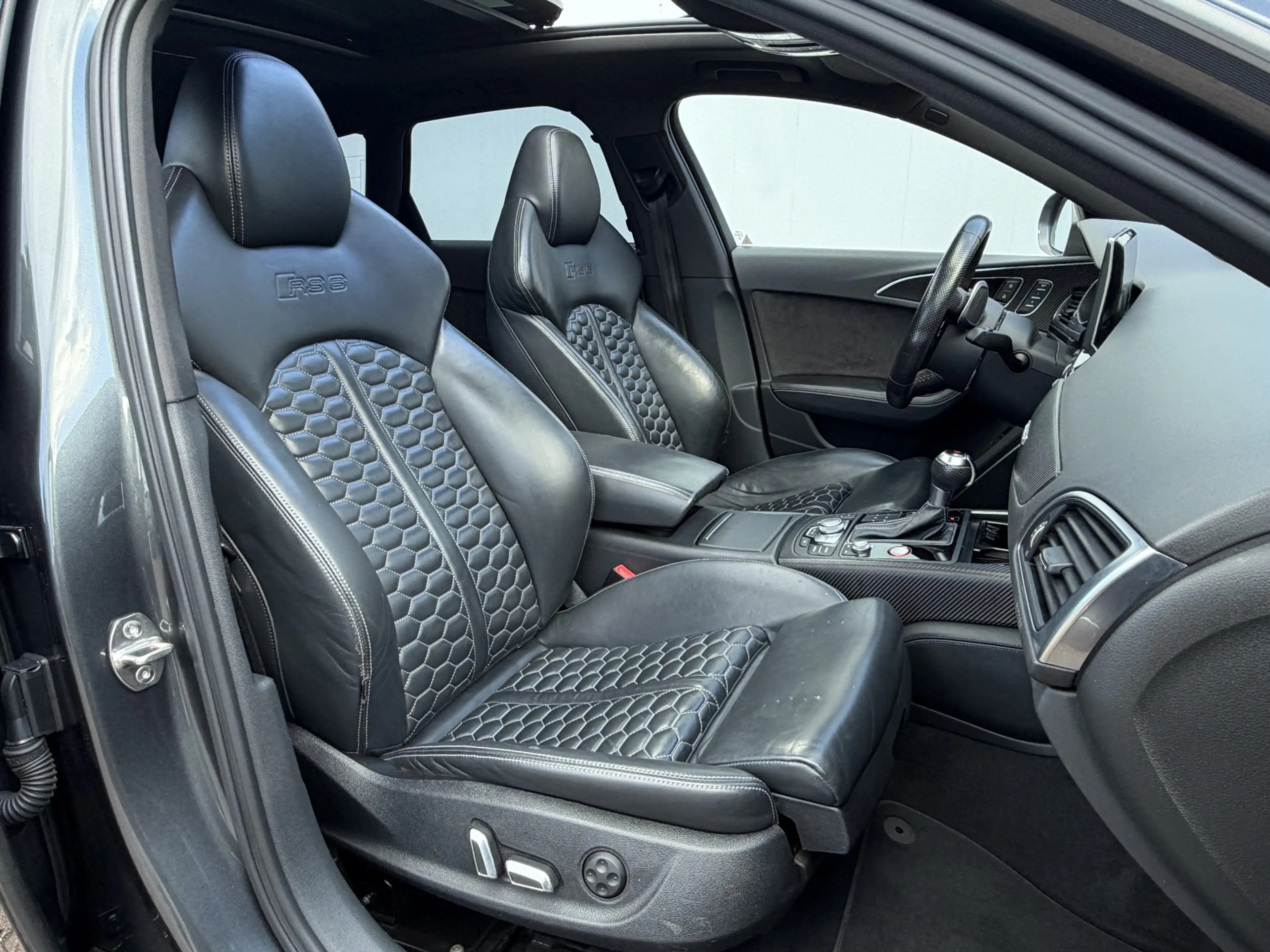 Audi RS6 A6 Avant 4.0 TFSI Quattro Performance 606PK B&O 3D — photo 10