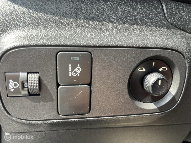 Citroen C3 1.2 PureTech S&S Shine|CARPLAY|STOELVERWAR|CAMERA — photo 14
