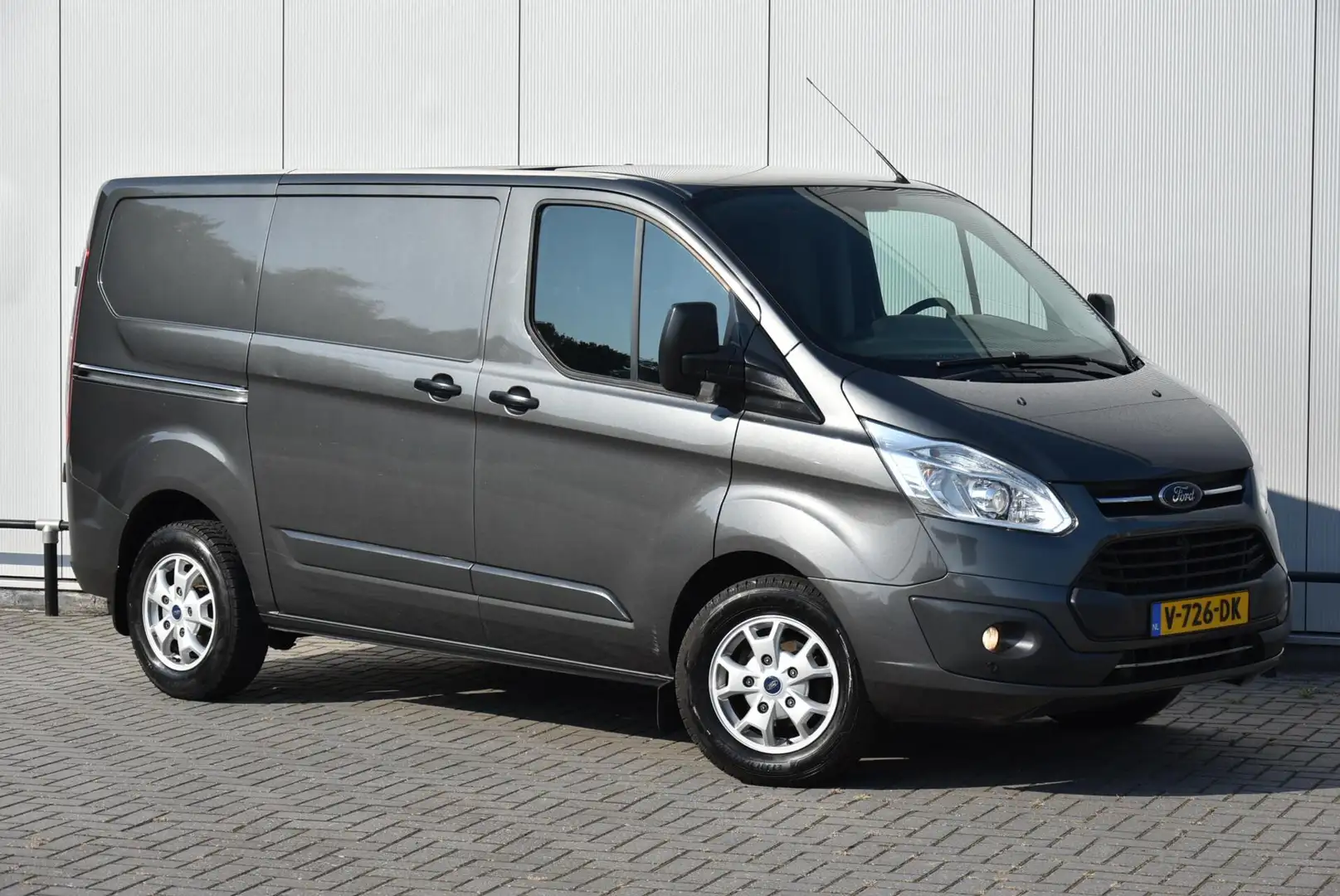 Ford Transit Custom 2.0 TDCI Euro 6 L1H1 Airco Cruise PDC Gris - 1