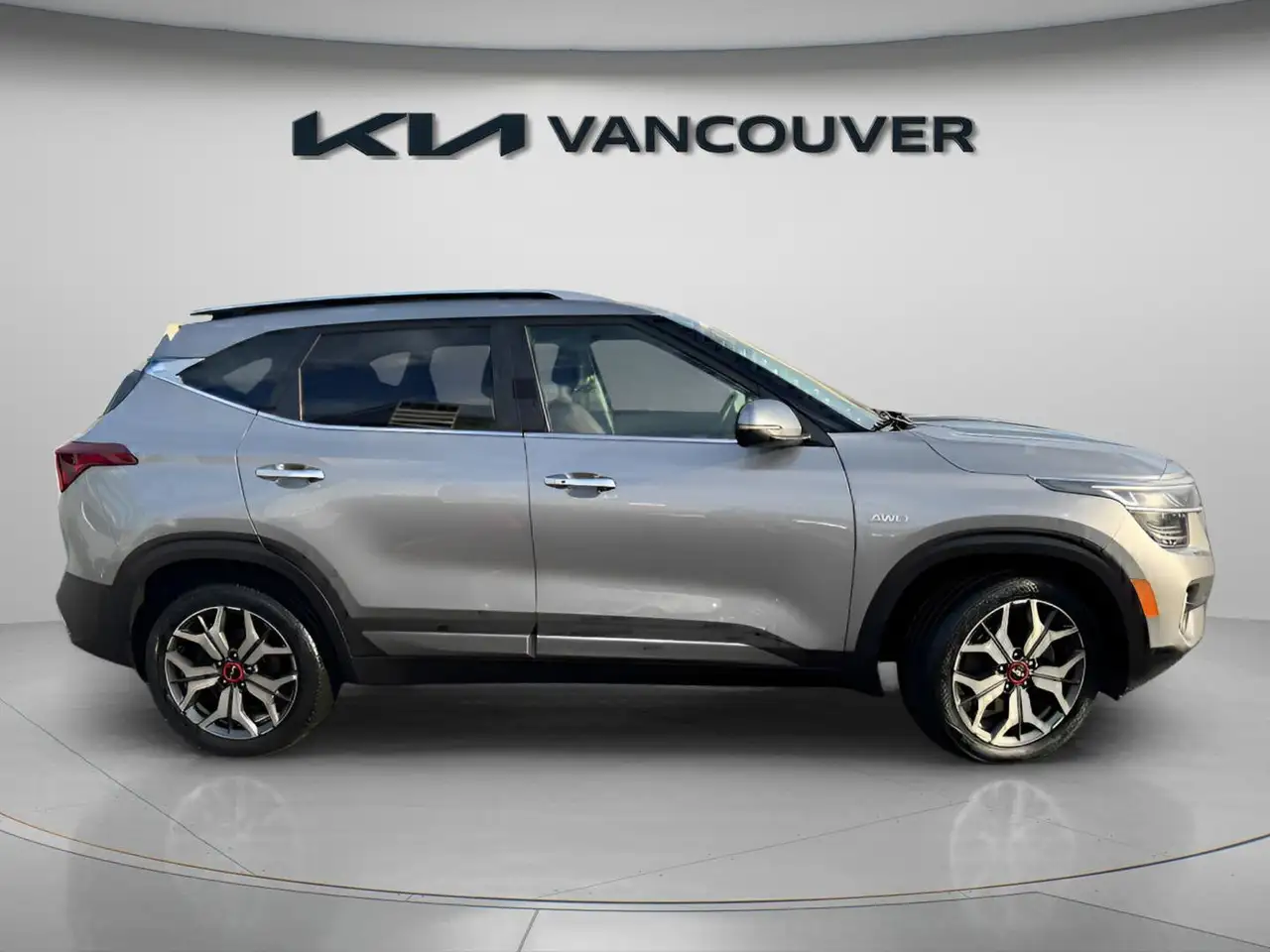 Kia Seltos снимка Kia Seltos