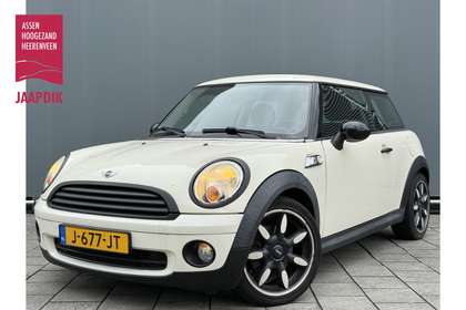 MINI Mini BWJ 2008 | 1.4I 96PK One LEES TEKST | AIRCO |