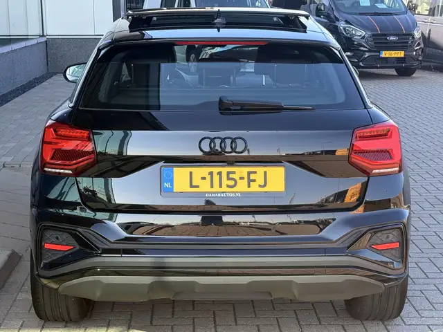 Audi Q2 view 15