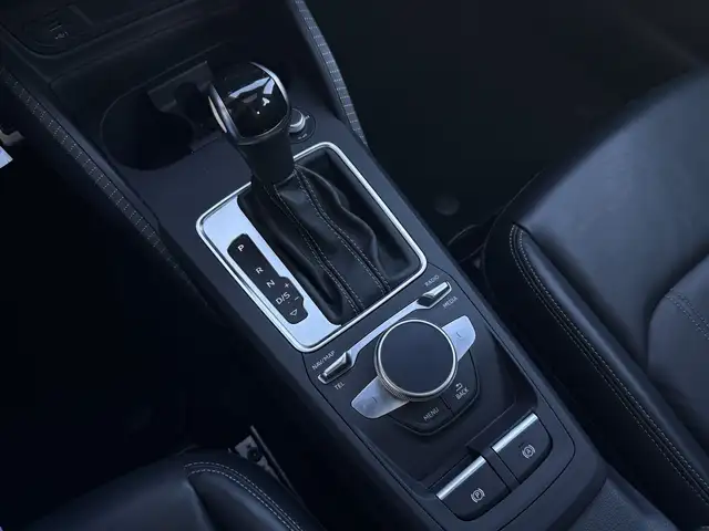 Audi Q2 view 23