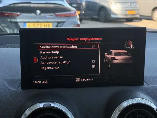 Audi Q2 view 29