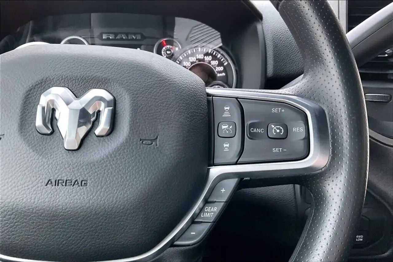 RAM 2500 снимка RAM 2500