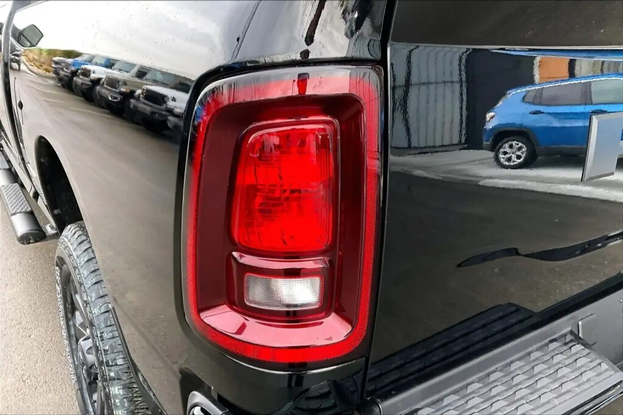 RAM 2500 снимка RAM 2500