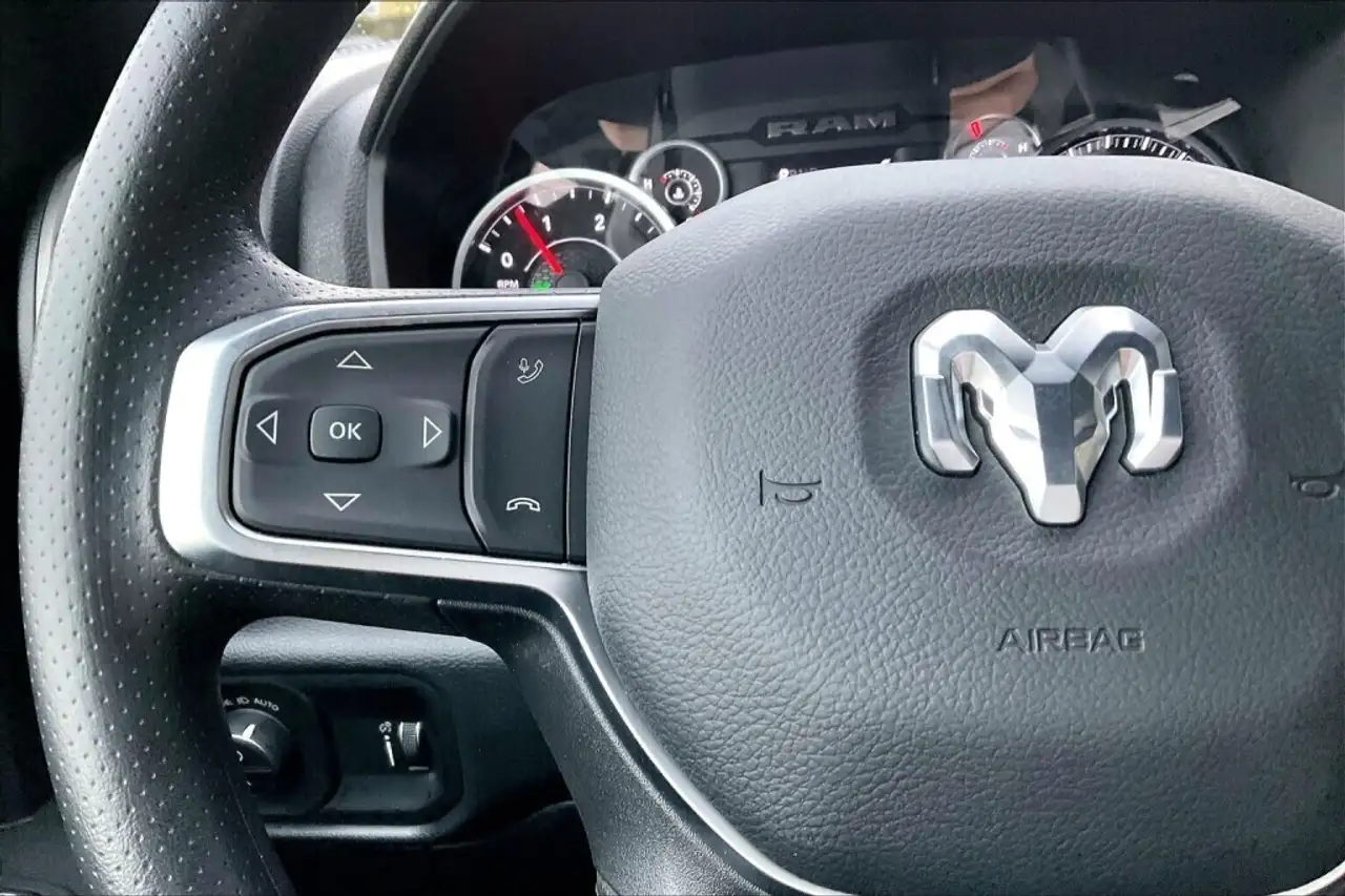 RAM 2500 снимка RAM 2500