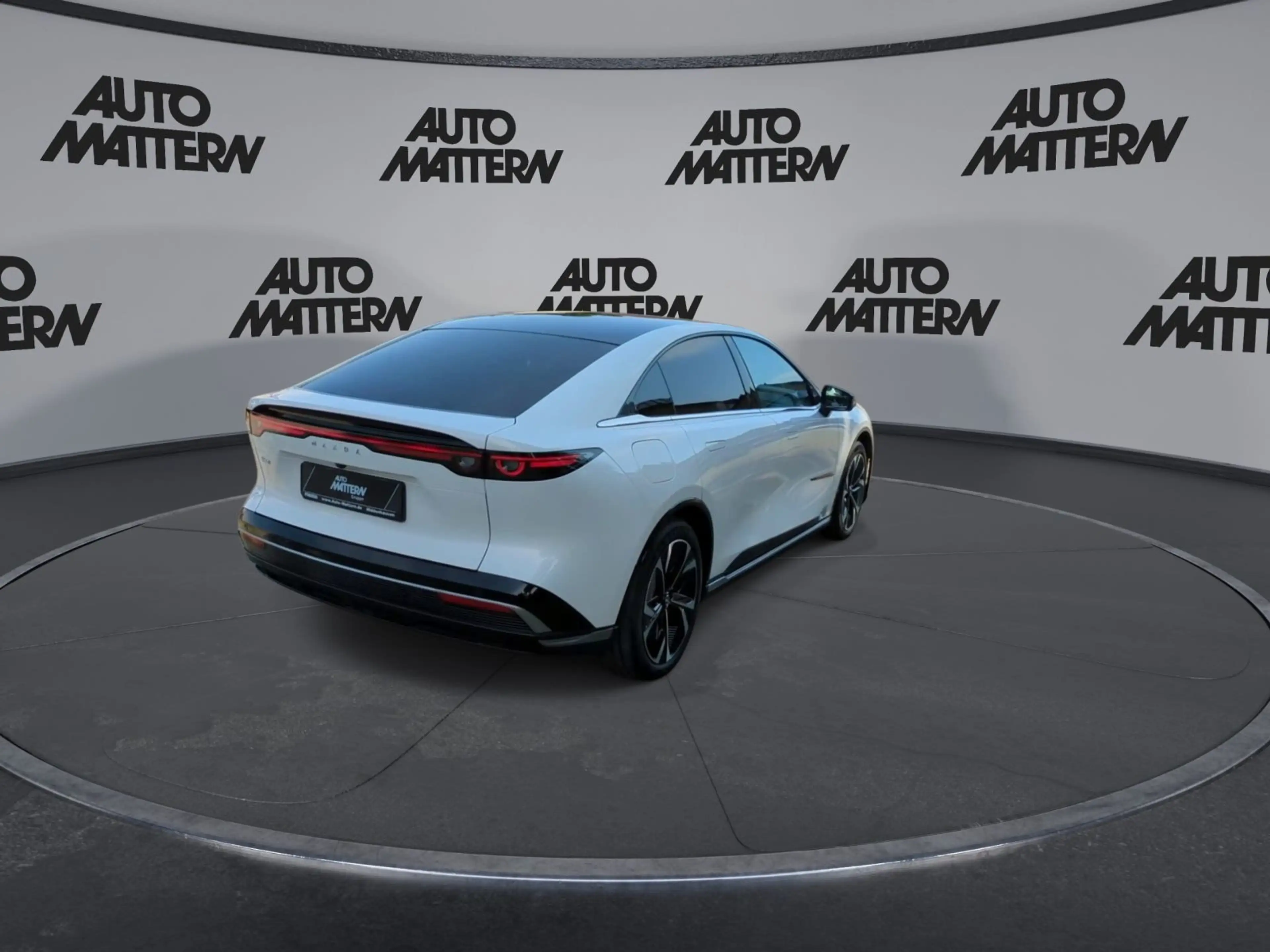 Mazda 6e Mazda 6e EV Takumi — photo 8