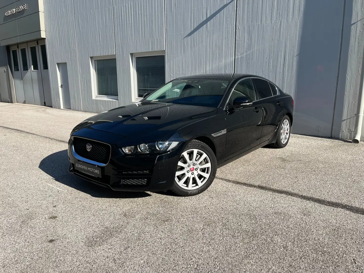 Jaguar XE Prestige AWD 180cv auto Nero - 1