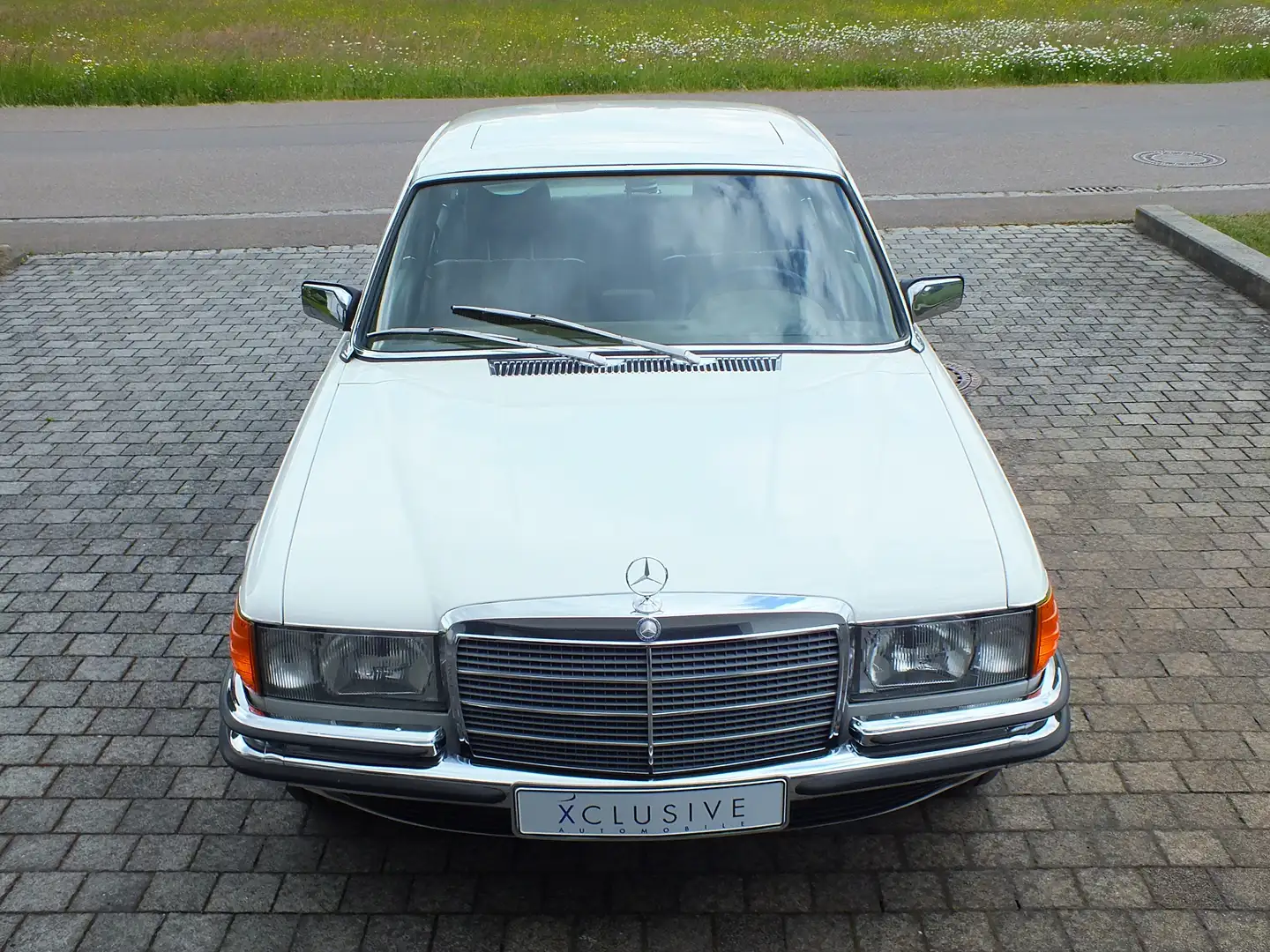 Mercedes-Benz 280 SE W116 in erstklassigem Zustand Білий - 2