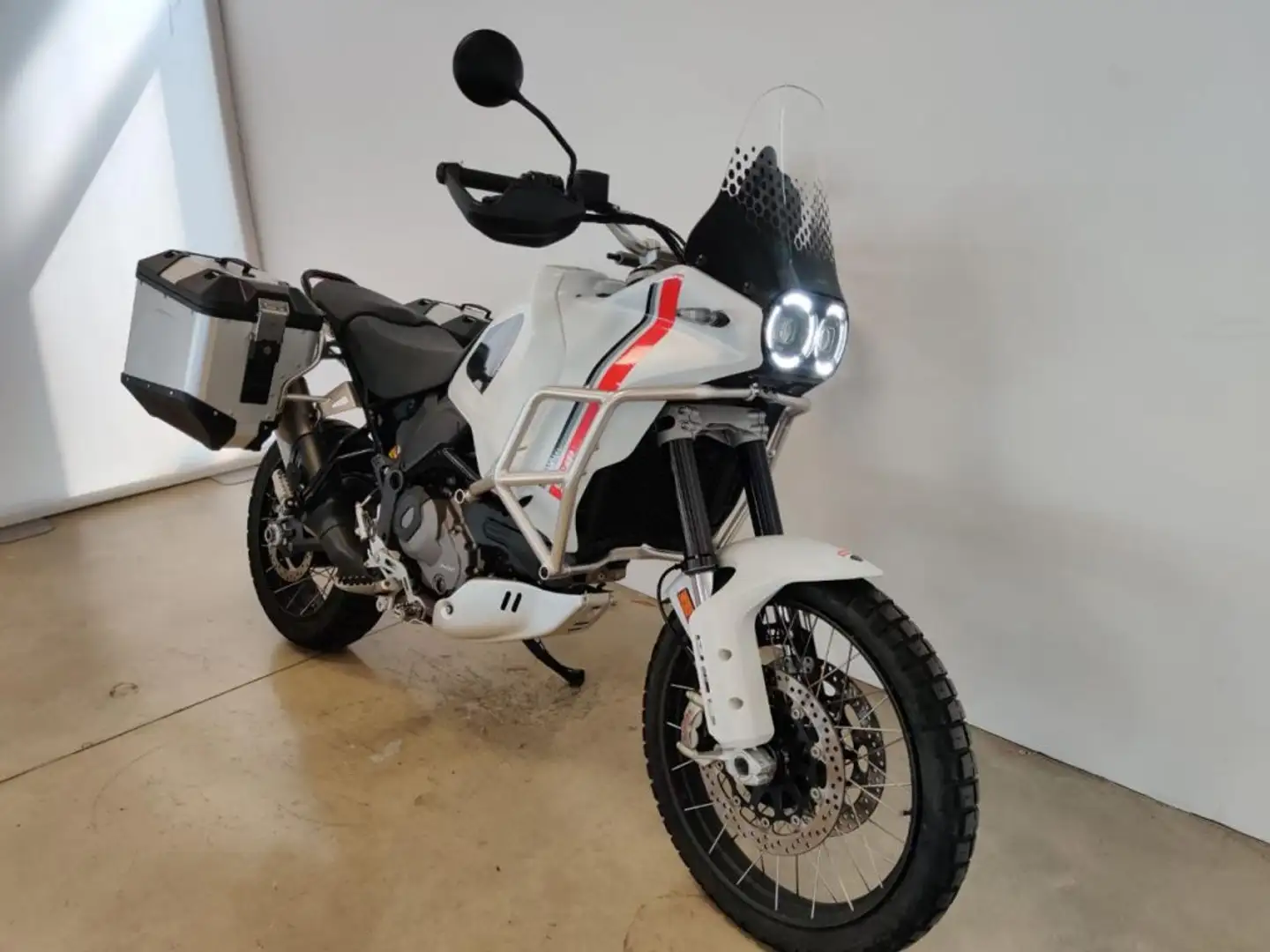 Ducati DesertX 937 STAR WHITE Wit - 2
