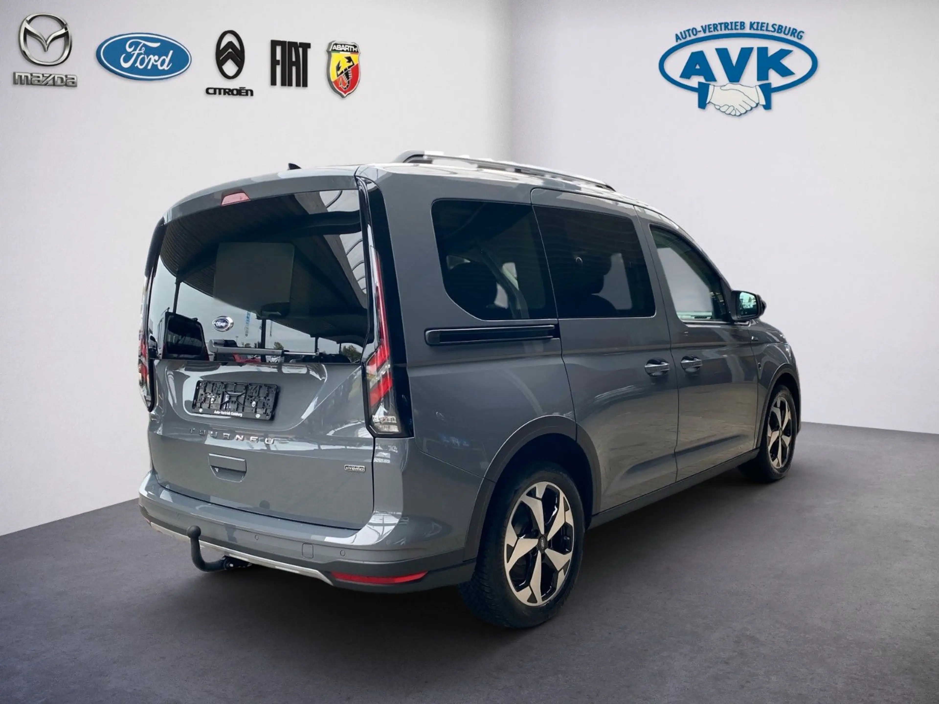 Ford Tourneo Connect ACTIVE PHEV — photo 4