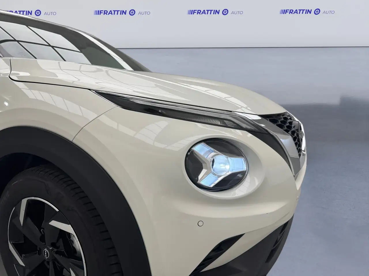 Nissan Juke 1.0 DIG-T 114 CV N-Connecta 6