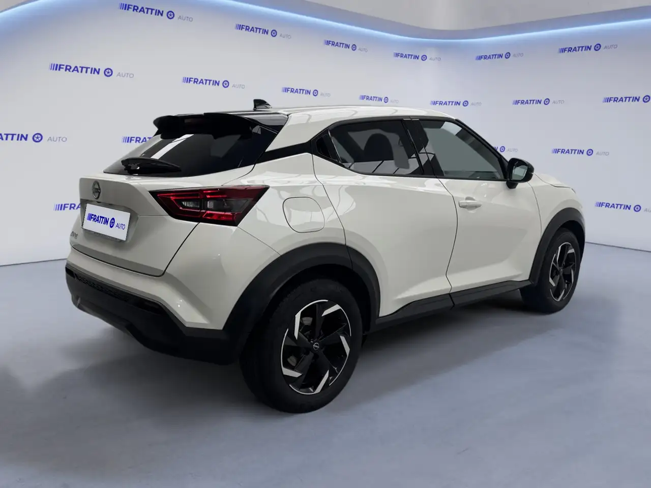 Nissan Juke 1.0 DIG-T 114 CV N-Connecta 4