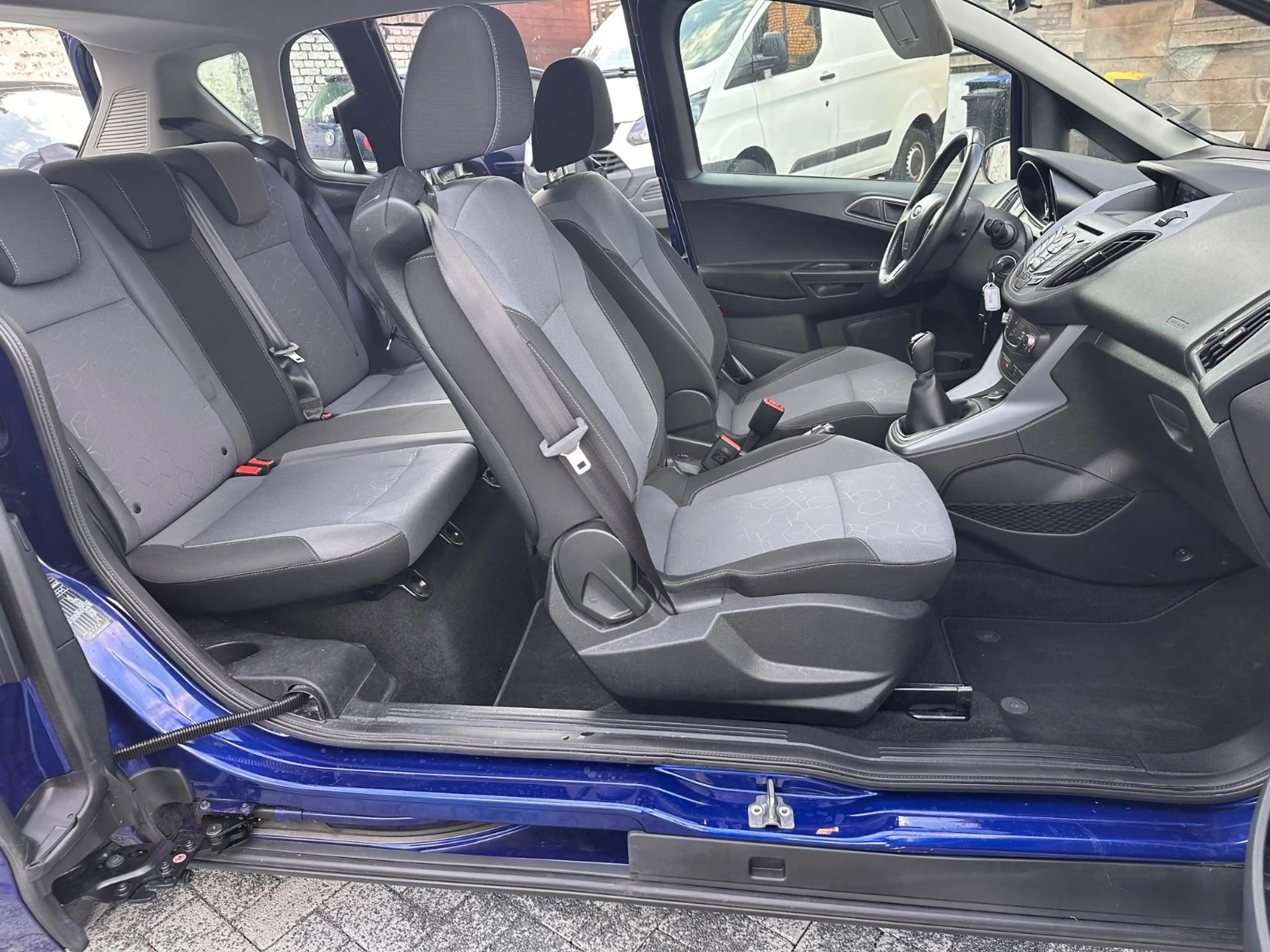 Ford B-Max B-MAX Trend — photo 10