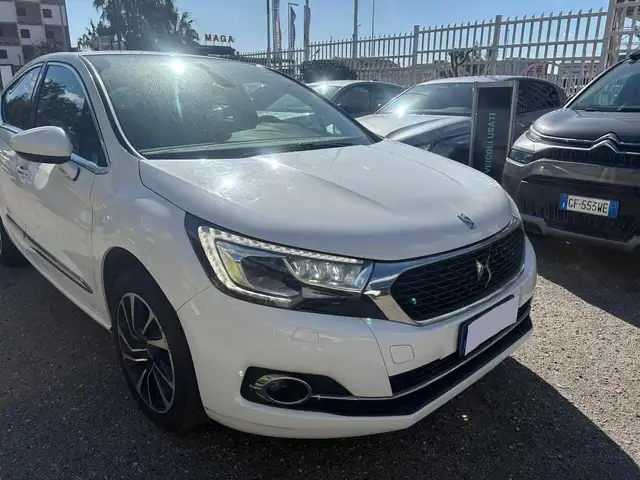 DS Automobiles 4 DS 4 BlueHDi 120 aut. Sport Chic
