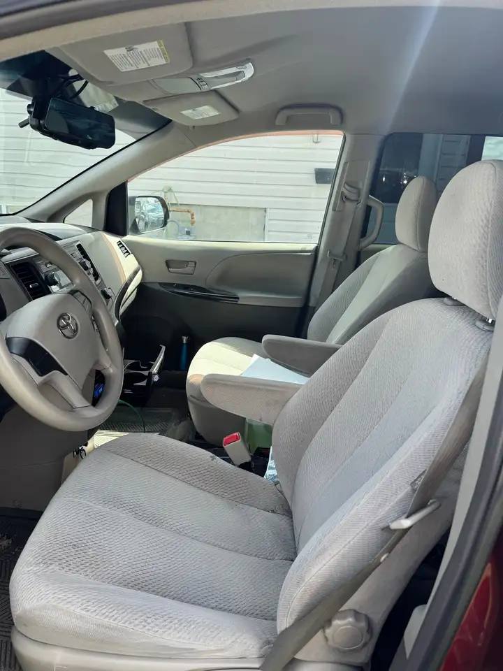 Toyota Sienna fotografie Toyota Sienna