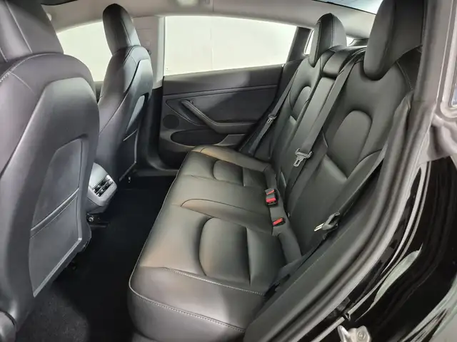 Tesla Model 3 view 7