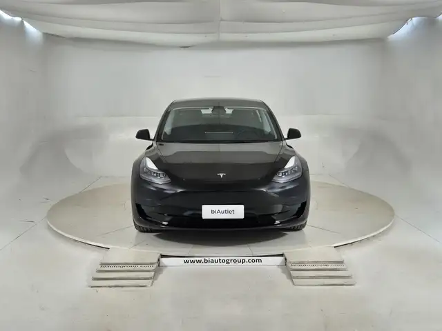 Tesla Model 3 view 2