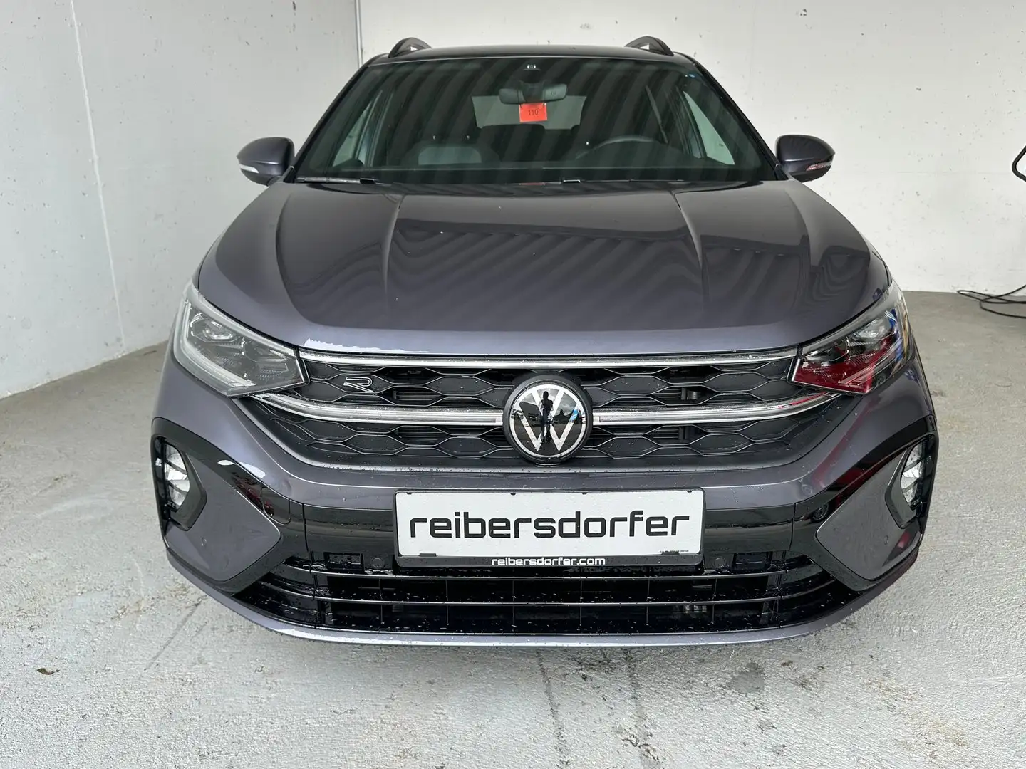 Volkswagen Taigo R-Line TSI Grigio - 2