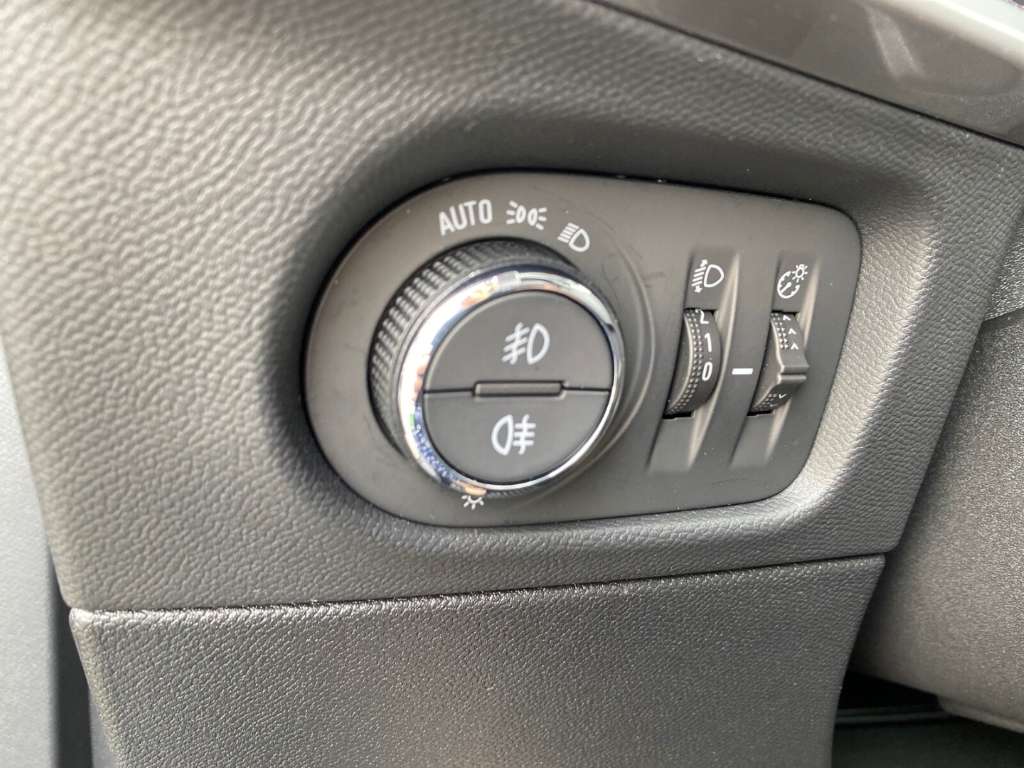 Opel Mokka E
