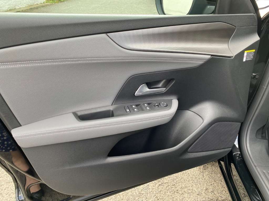 Opel Mokka E