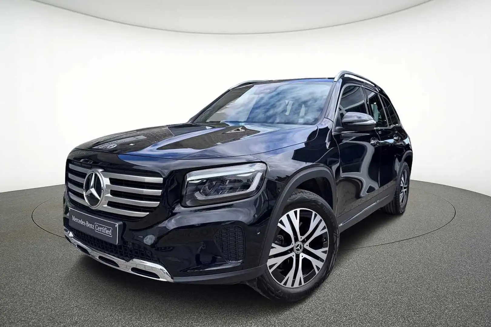Mercedes-Benz GLB 180 d Luxury Line Чорний - 1