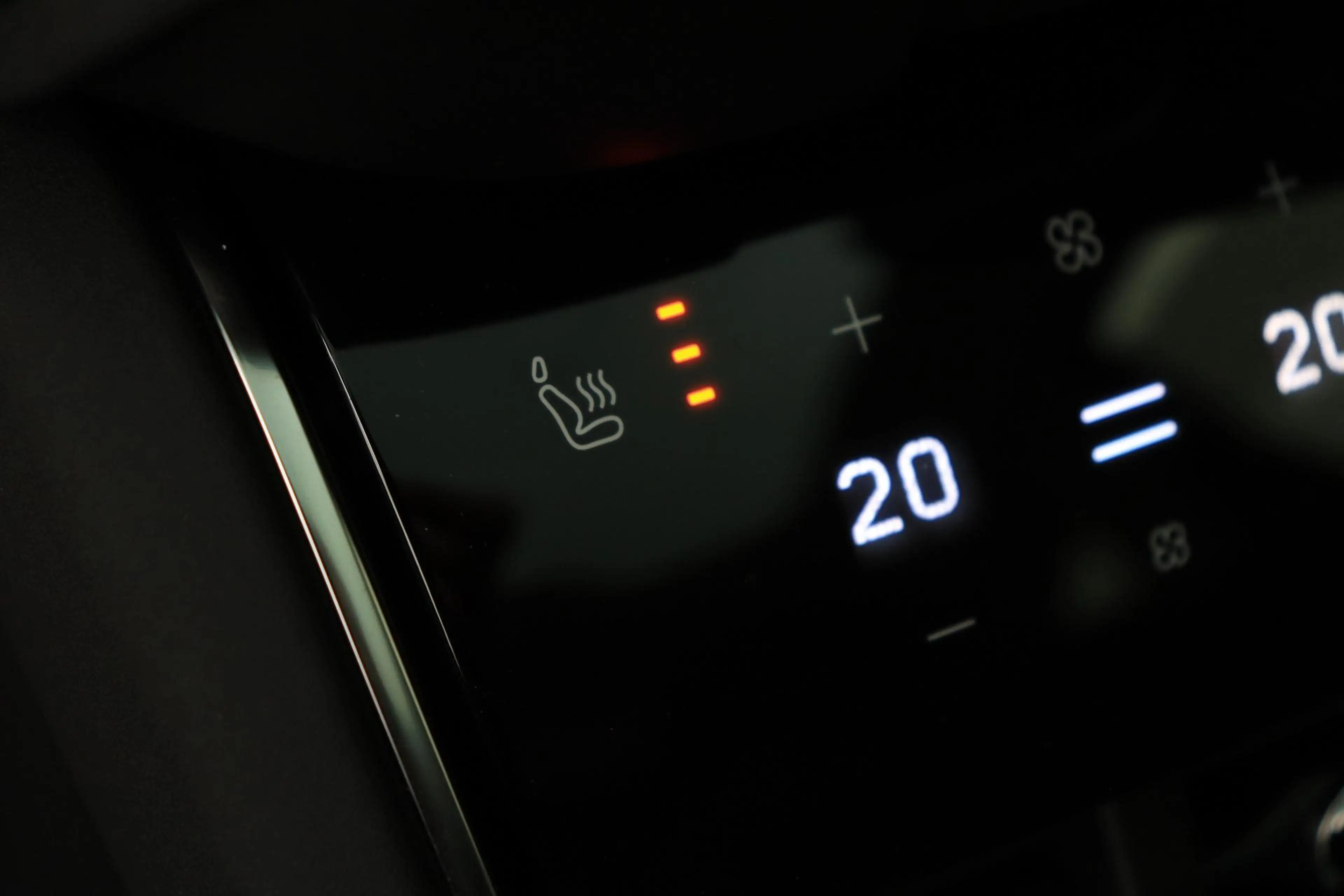 Volvo ES90 Single Motor Extended Range Plus 92 kWh | Head-Up — photo 43