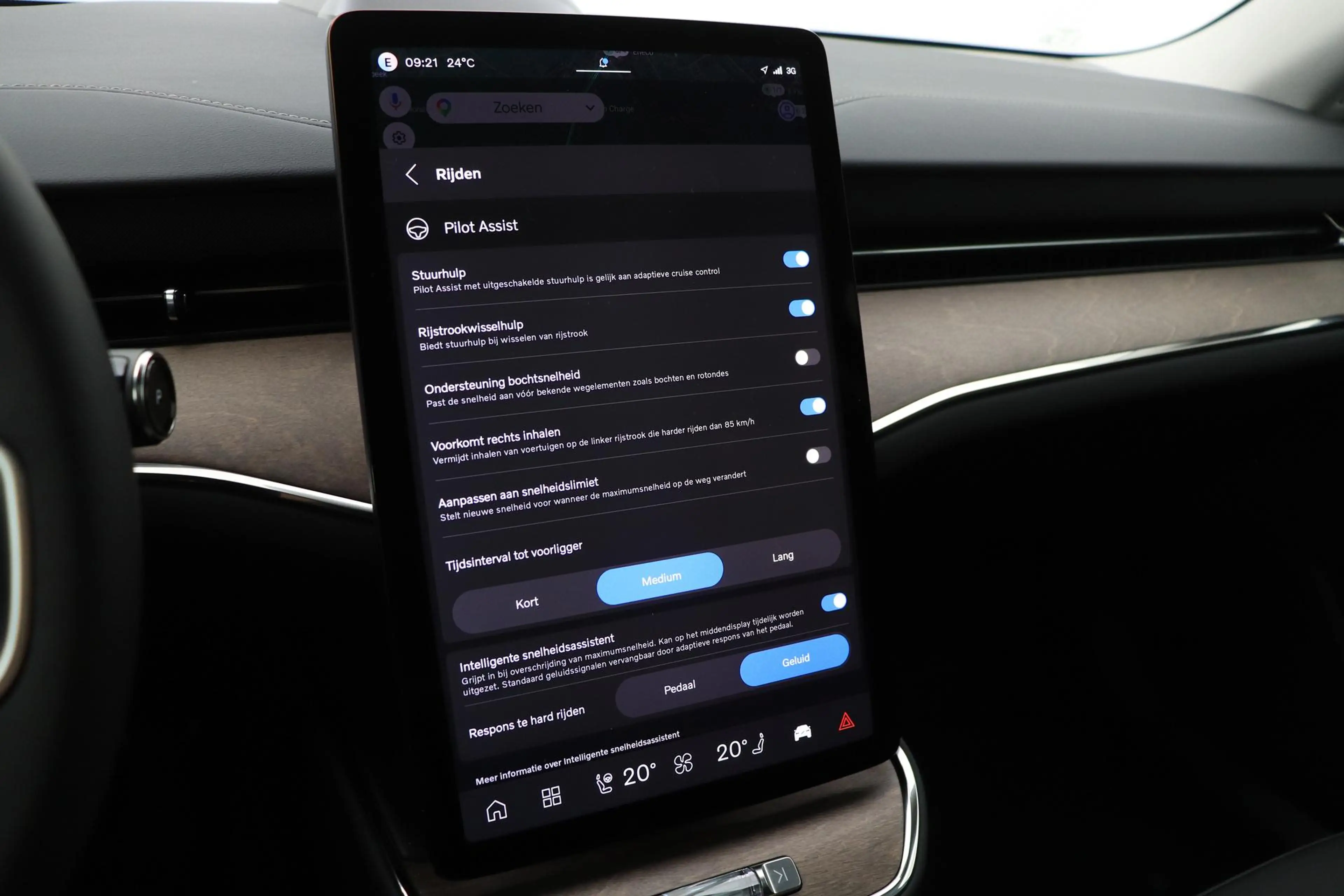 Volvo ES90 Single Motor Extended Range Plus 92 kWh | Head-Up — photo 26