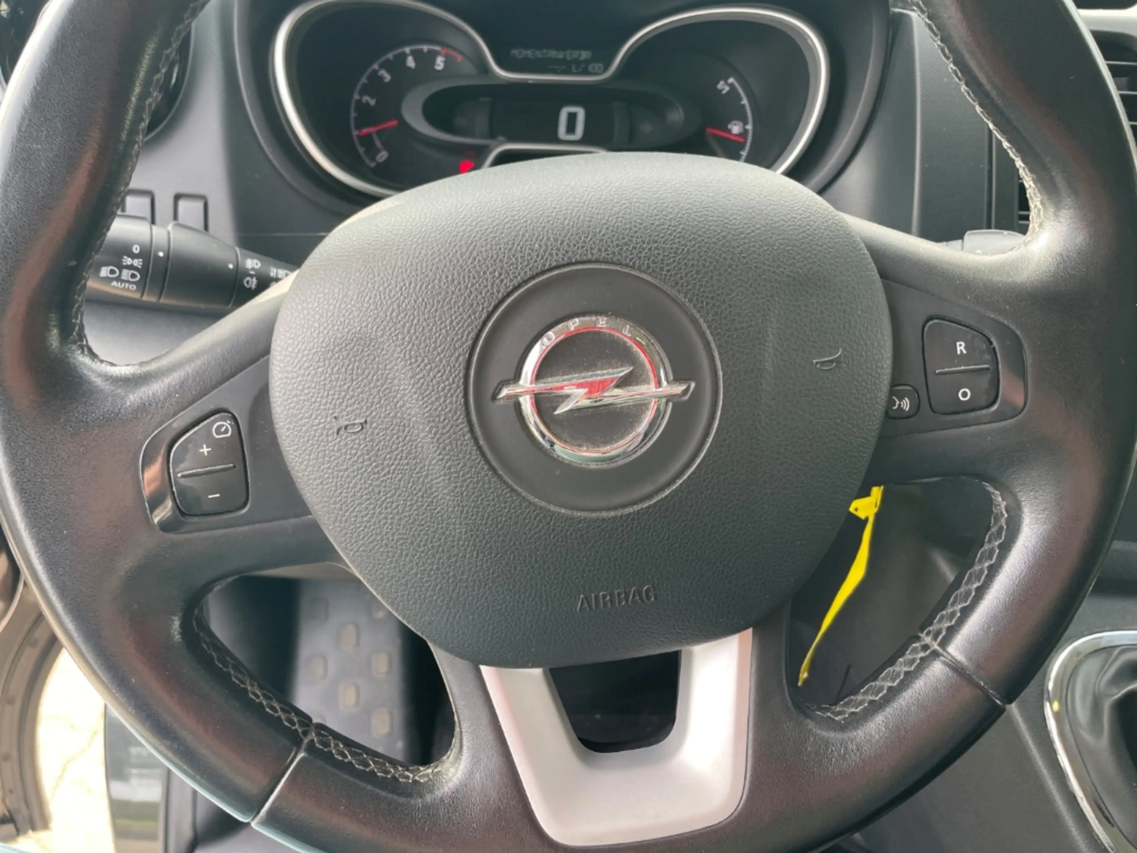 Opel Vivaro Tourer Edition 1,6D L2H1 — photo 12