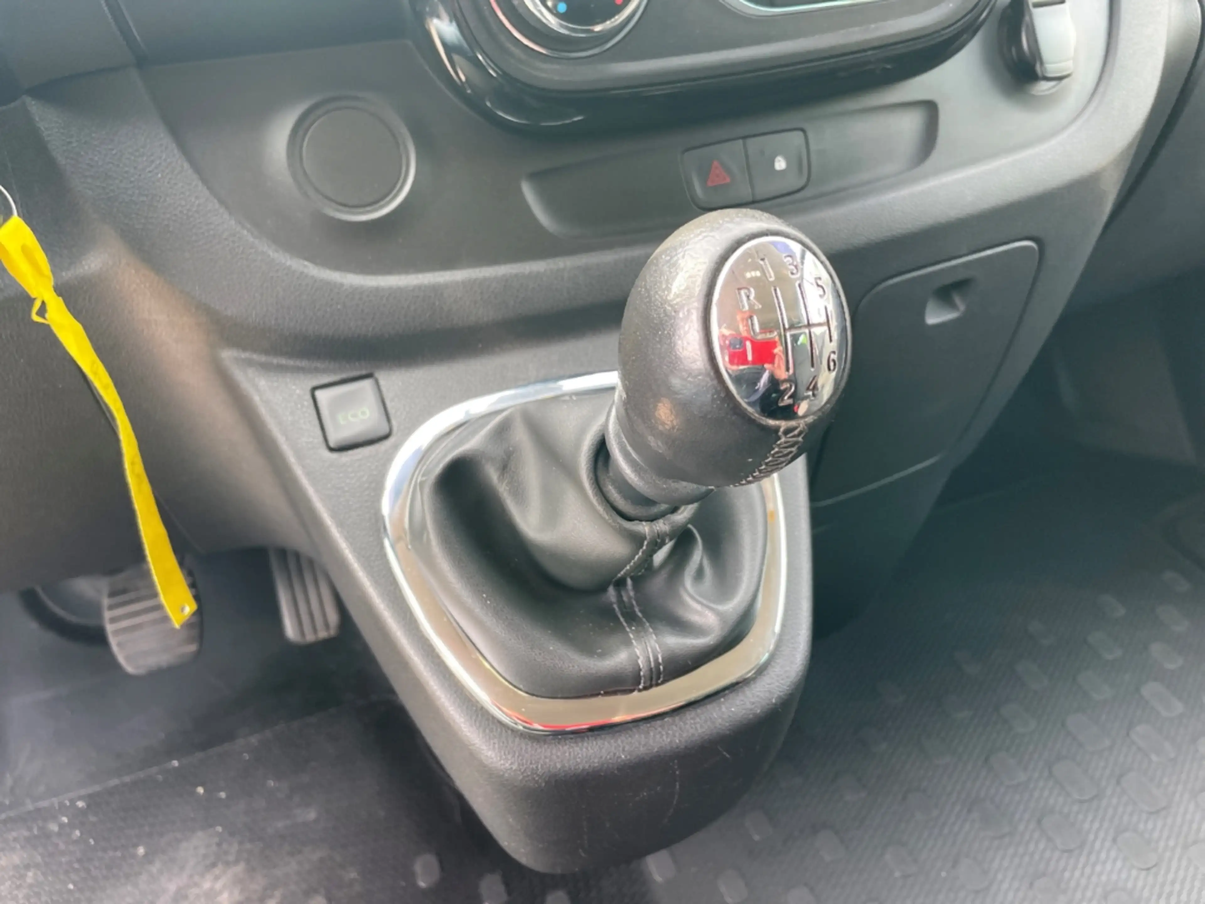 Opel Vivaro Tourer Edition 1,6D L2H1 — photo 13