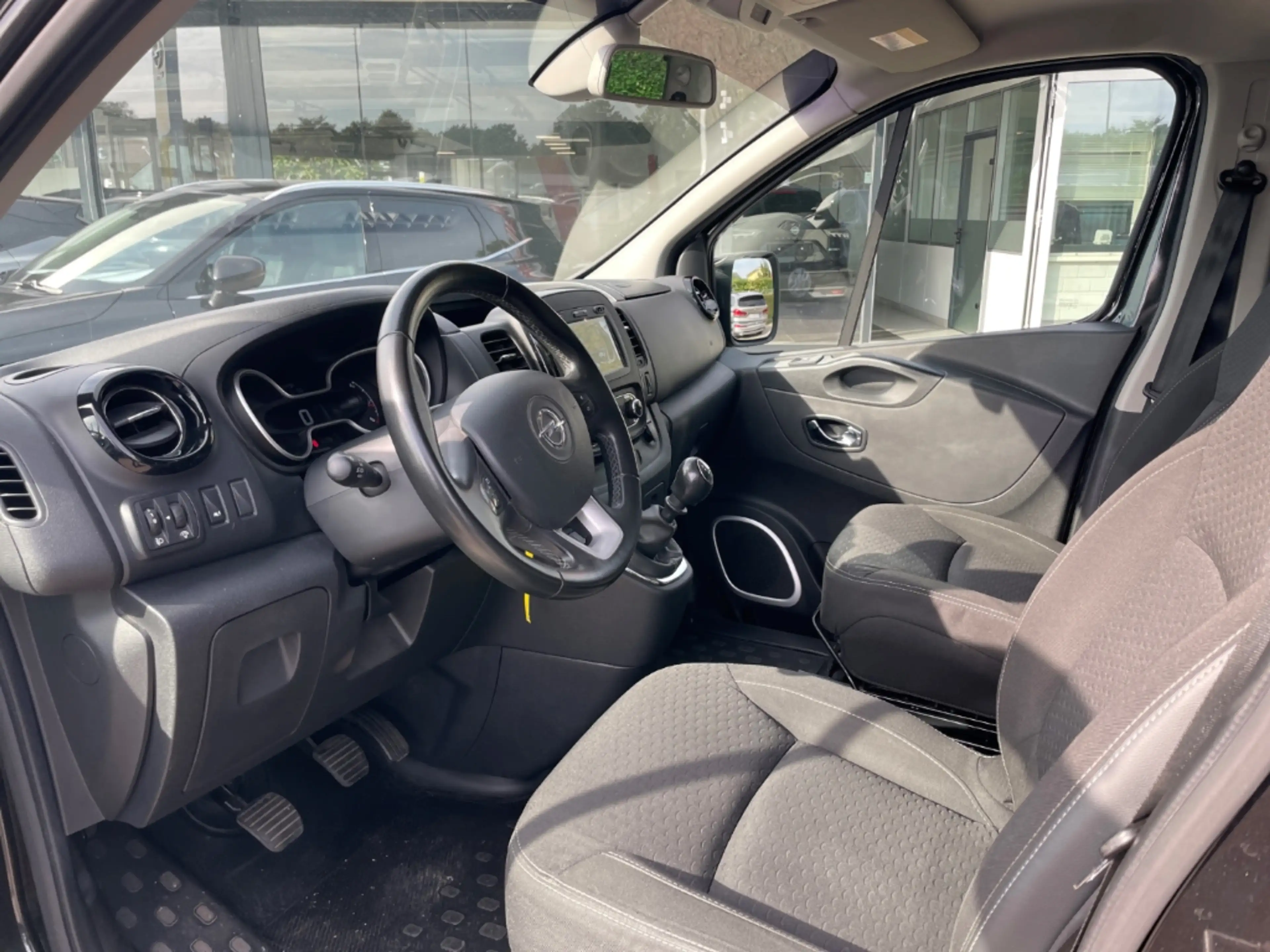 Opel Vivaro Tourer Edition 1,6D L2H1 — photo 7