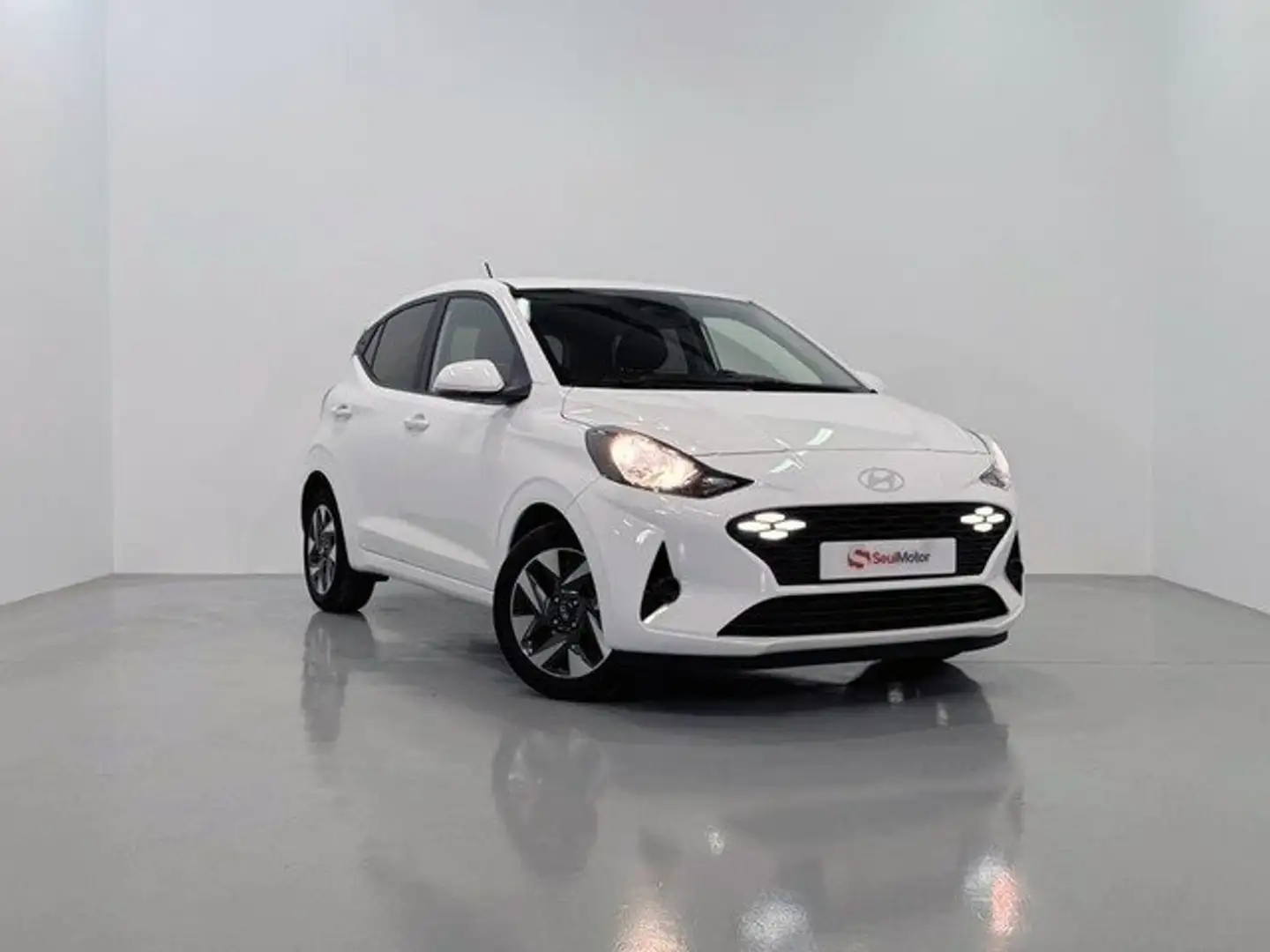 Hyundai i10 1.0 MPI Klass Aut. Blanco - 1
