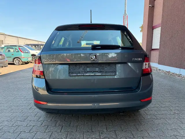 Skoda Fabia view 8