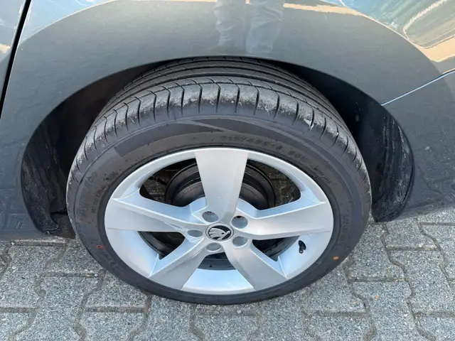 Skoda Fabia view 11