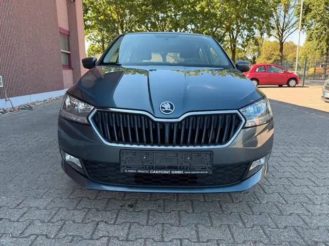 Skoda Fabia view 3