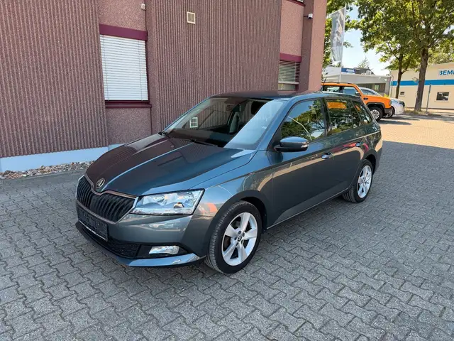 Skoda Fabia view 2