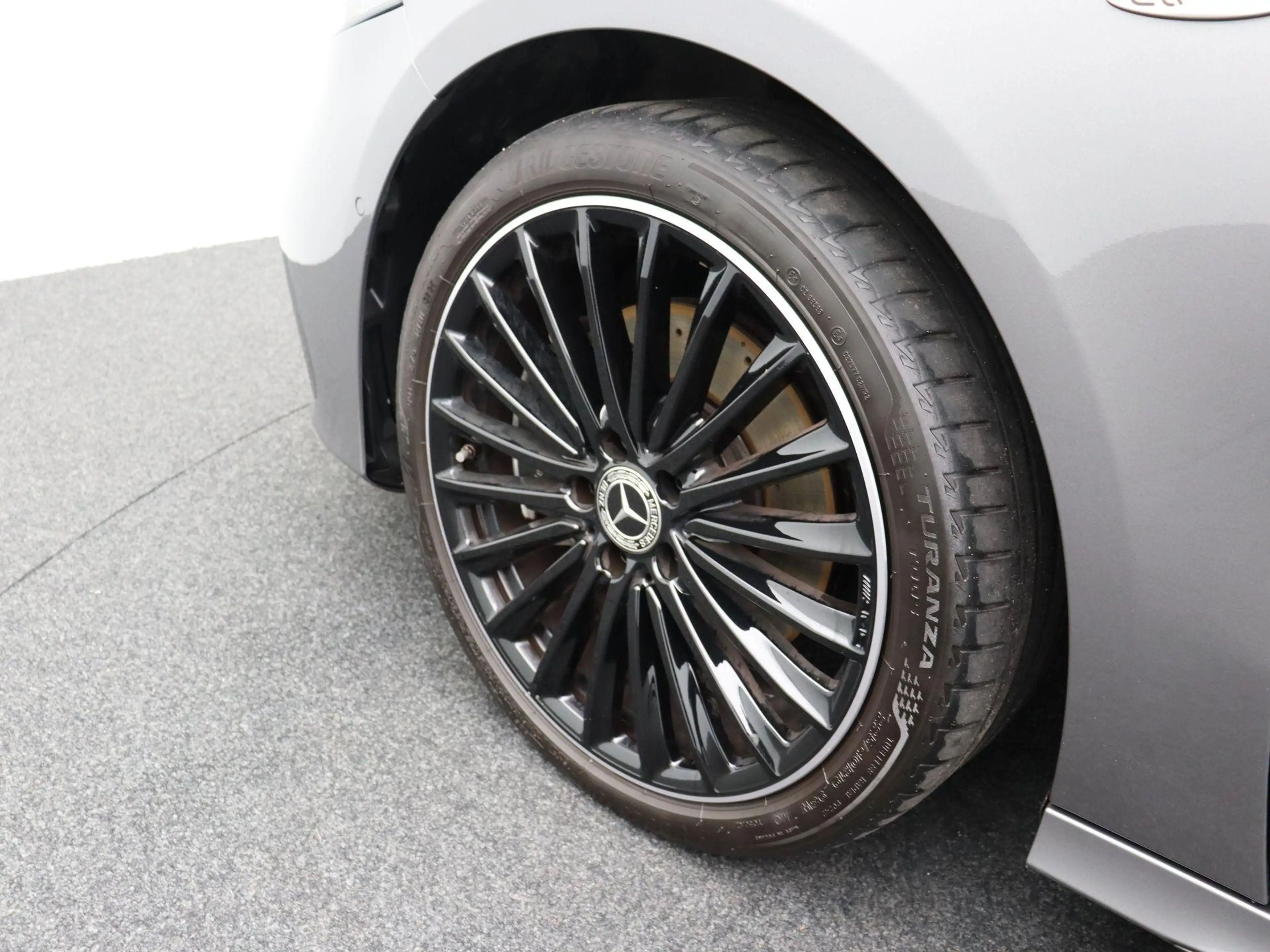 Mercedes-Benz A 250 e AMG Line + PREMIUM PLUS + PANO DAK + MULTIBEAM L — photo 7