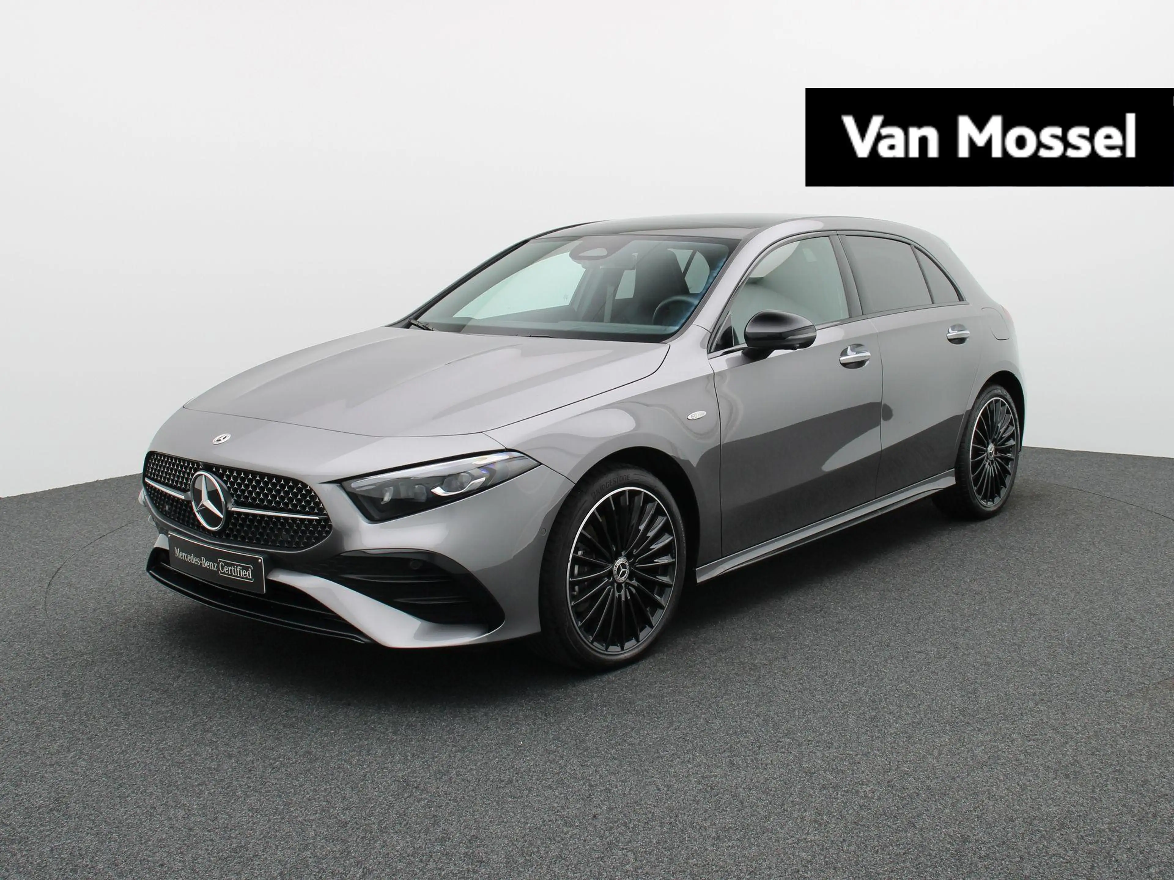 Mercedes-Benz A 250 e AMG Line + PREMIUM PLUS + PANO DAK + MULTIBEAM L