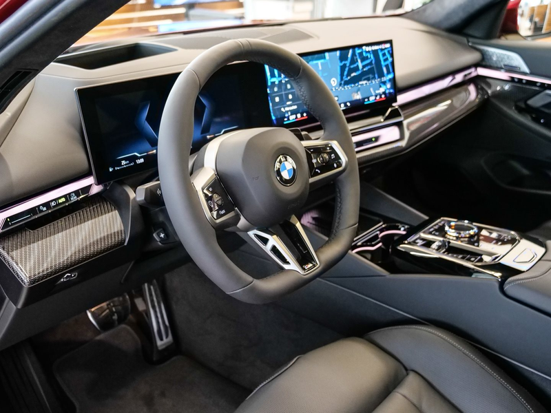 BMW 540 d xDrive Limousine M Sport HUD PANO ACC AHK — photo 8