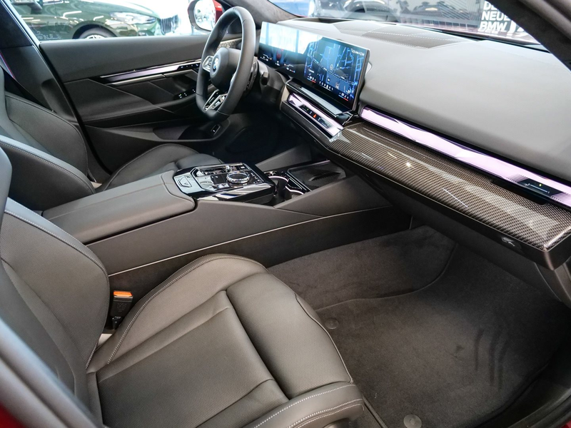 BMW 540 d xDrive Limousine M Sport HUD PANO ACC AHK — photo 15