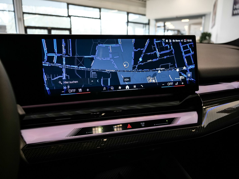 BMW 540 d xDrive Limousine M Sport HUD PANO ACC AHK — photo 18