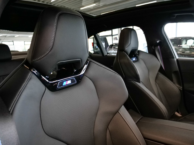 BMW 540 d xDrive Limousine M Sport HUD PANO ACC AHK — photo 17