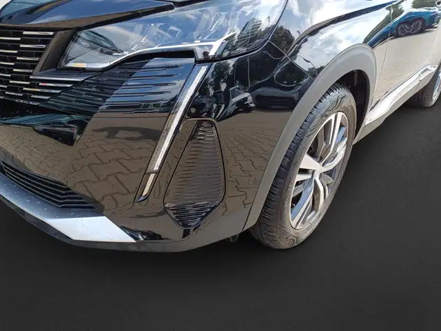 Peugeot 3008 view 9